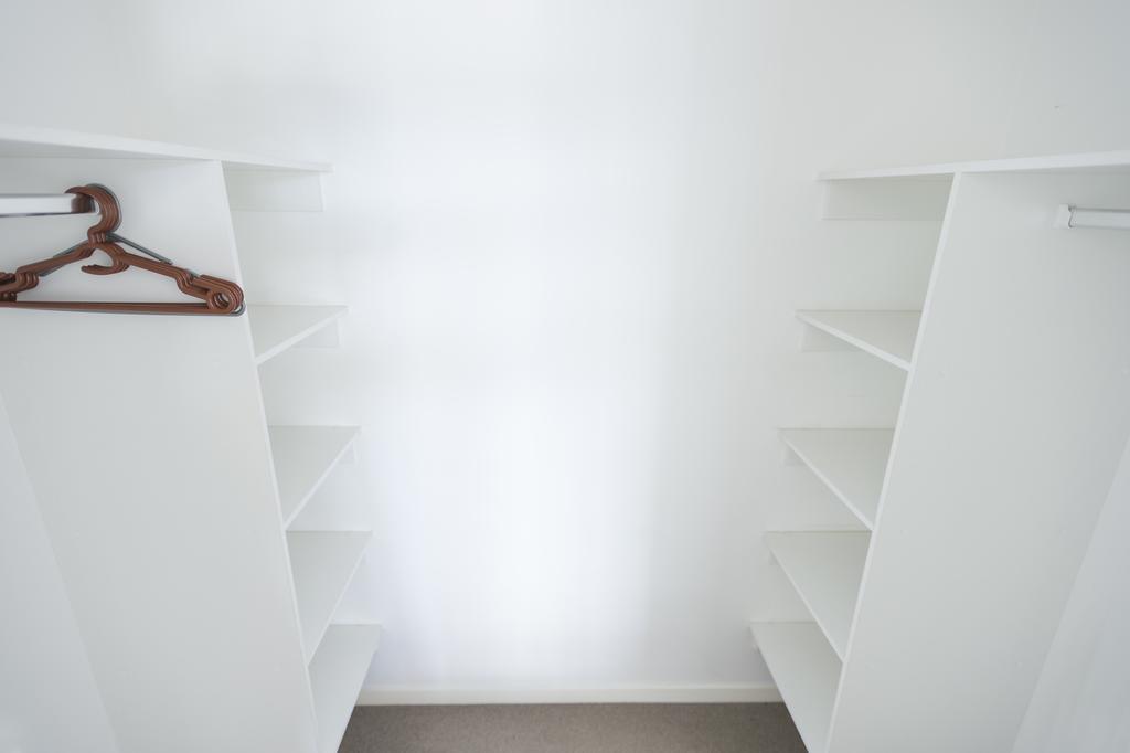 Eastwood Apartments Брисбен Экстерьер фото A walk-in closet